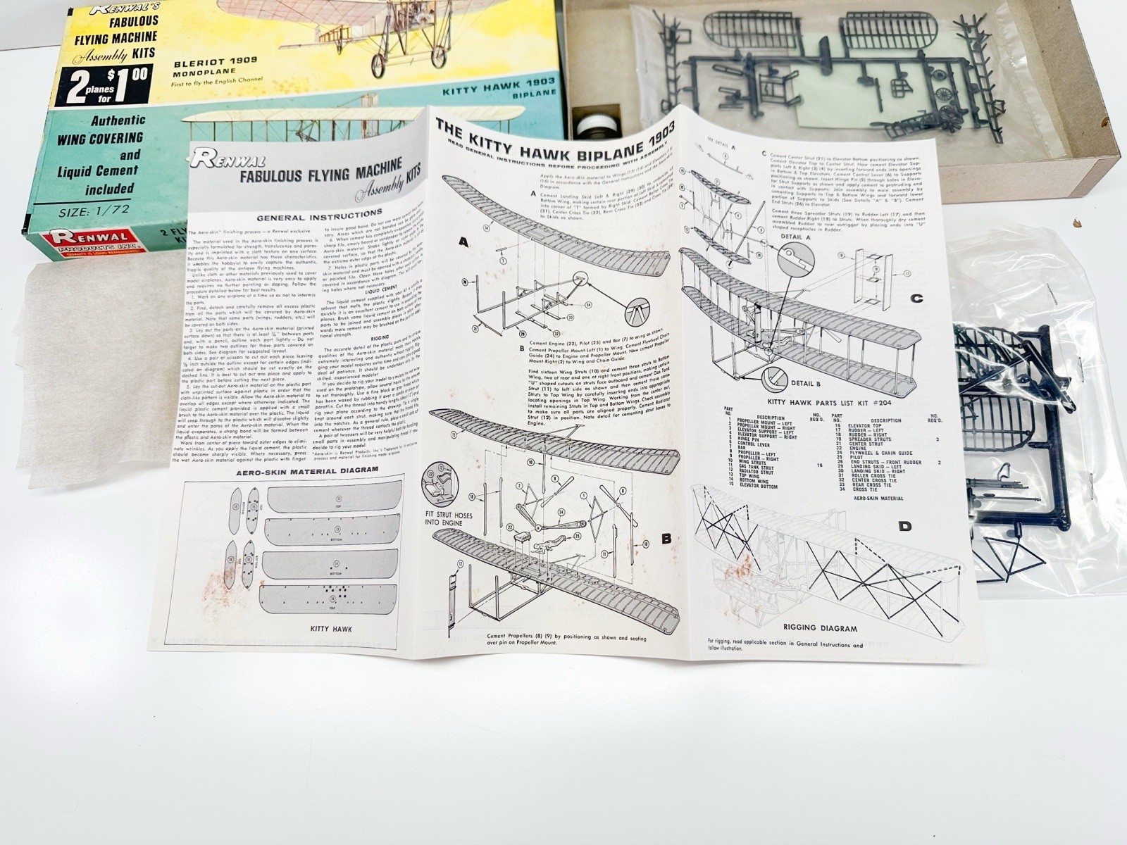 Renwal 1909 Bleroit Monoplane & 1903 Kitty Hawk Biplane 1/72 Plastic Model Kit