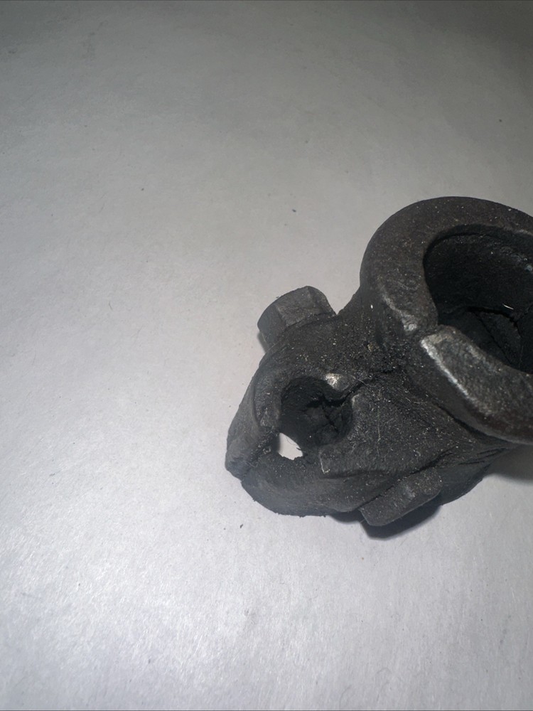 MAYTAG ORIGINAL 82 Engine Exhaust Flange