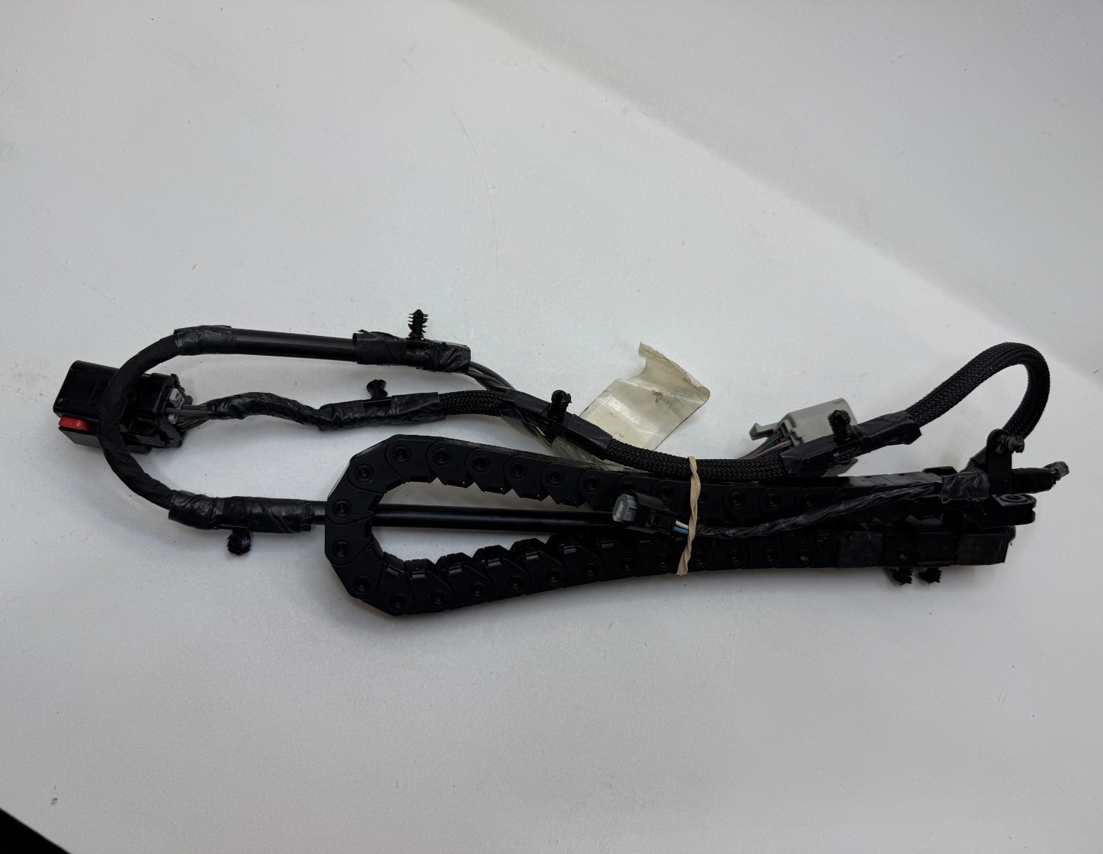 68211876AA OEM MOPAR 13-14 Routan Sliding Door Right Wire Track TESTED