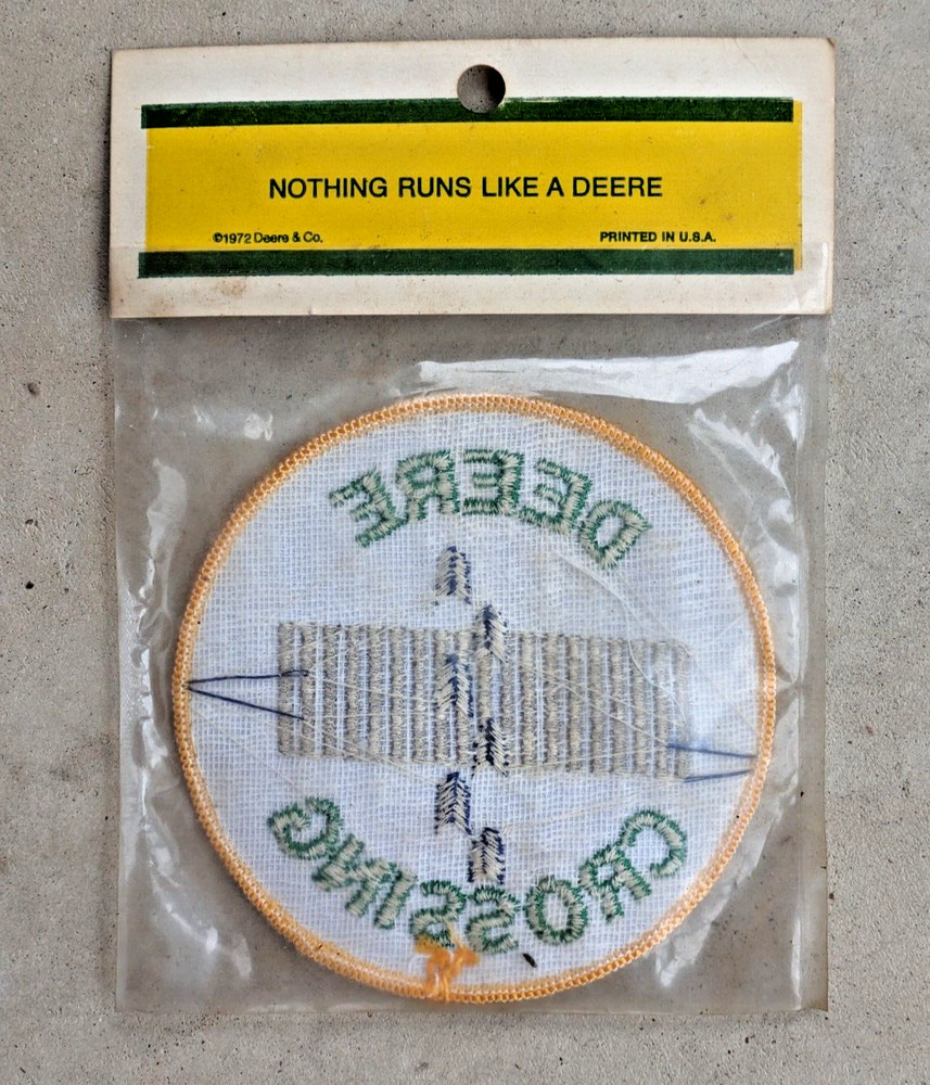 NOS 1972 John Deere “Deere Crossing” Round Patch 4” TY1305