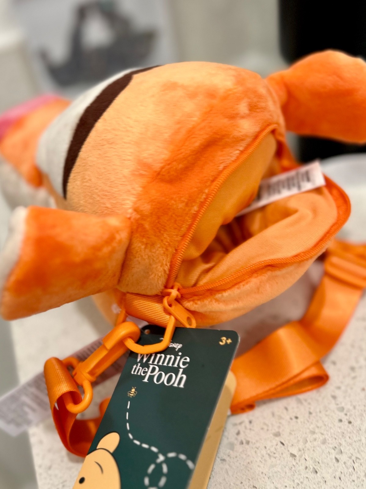 NEW Disney Parks Winnie the Pooh Zipper Purse Crossbody Tigger Head Plush Bag