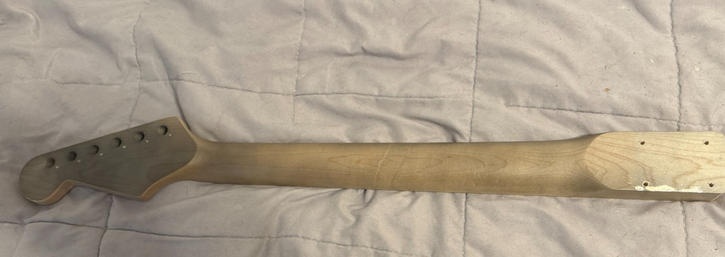 Strat Style Neck Fits EVH Bodies I have up.