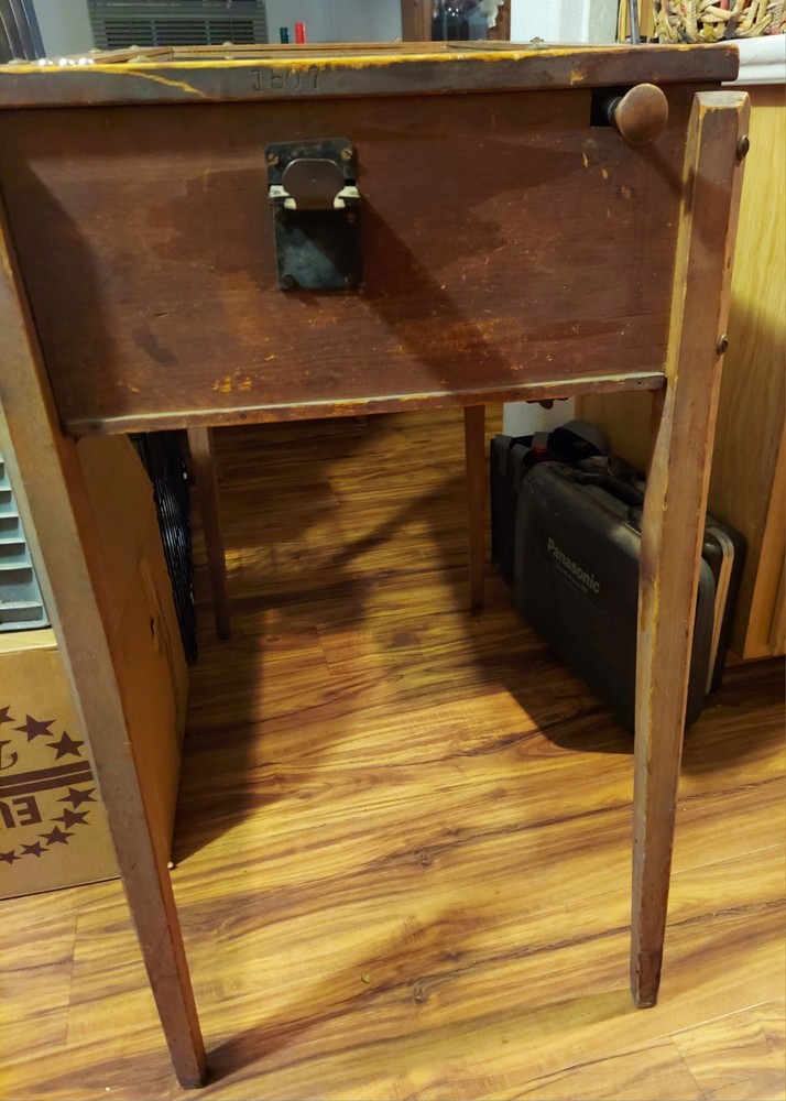 1930's antique 1 cent arcade flipperless pinball table