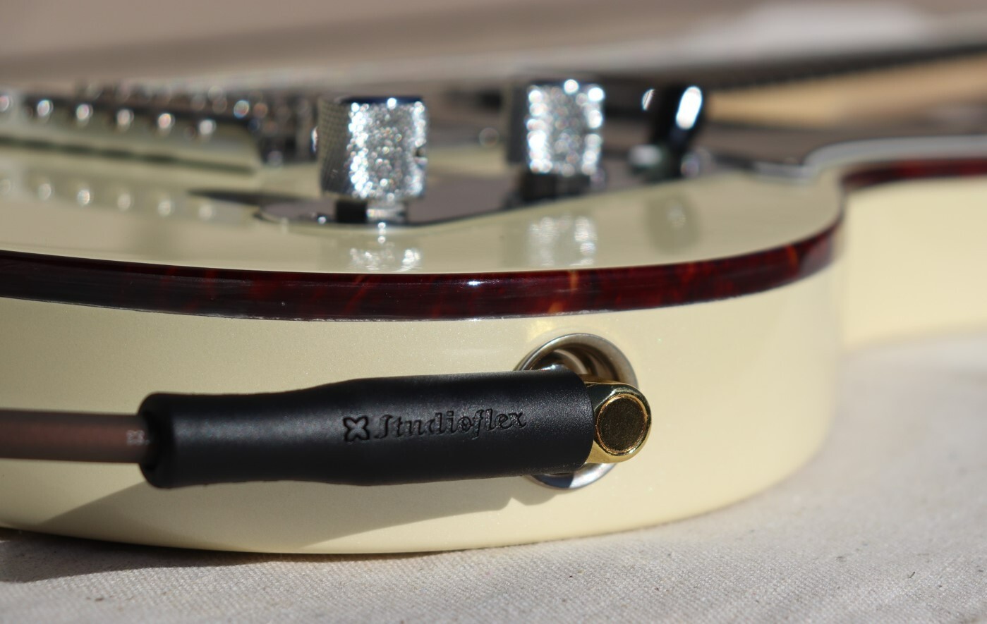 Studioflex 15' Guitar/Bass Instrument Cable True Fidelity Pure Copper -ANGLE/STR