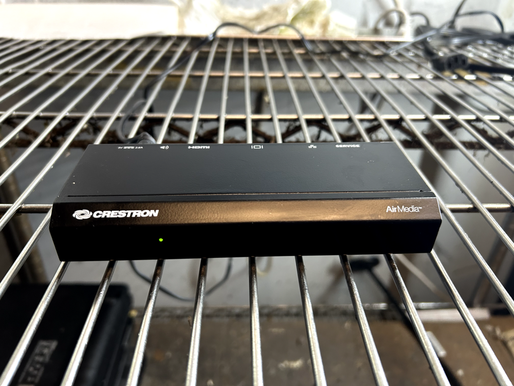 Crestron AirMedia AM-100 Presentation Gateway w/ Power Adapter