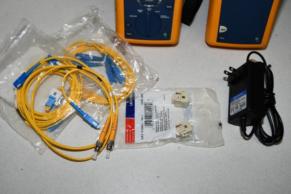 ^ Fluke Networks DTX-1800 DTX Cable Analyzer & Accessories #X6595