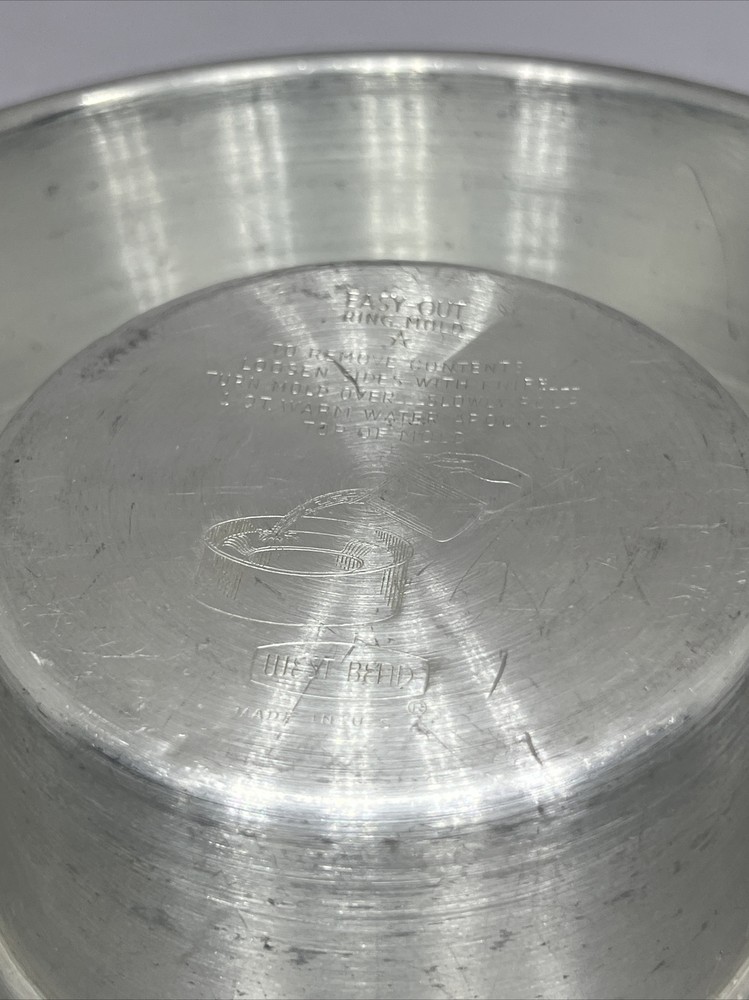 Vintage West Bend Easy-Out Aluminum Ring Mold