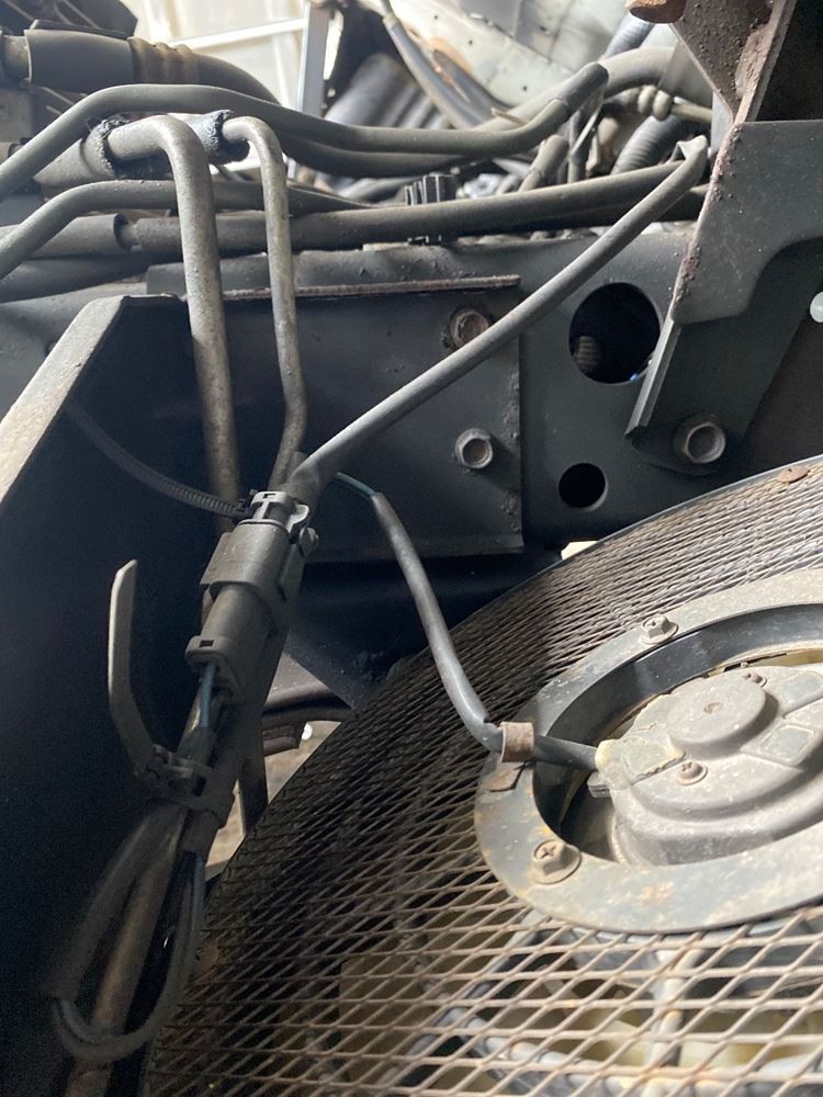 Front Leaf & Springs N/A Used P-13574