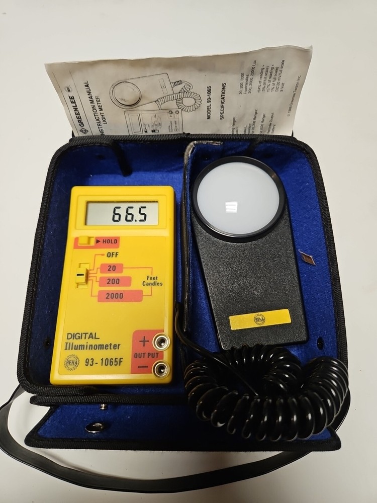 Greenlee Digital Light Illuminometer 93-1065F + Case