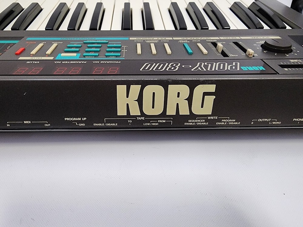 KORG POLY-800 Programmable Polyphonic Synthesizer Keyboard Music Instruments