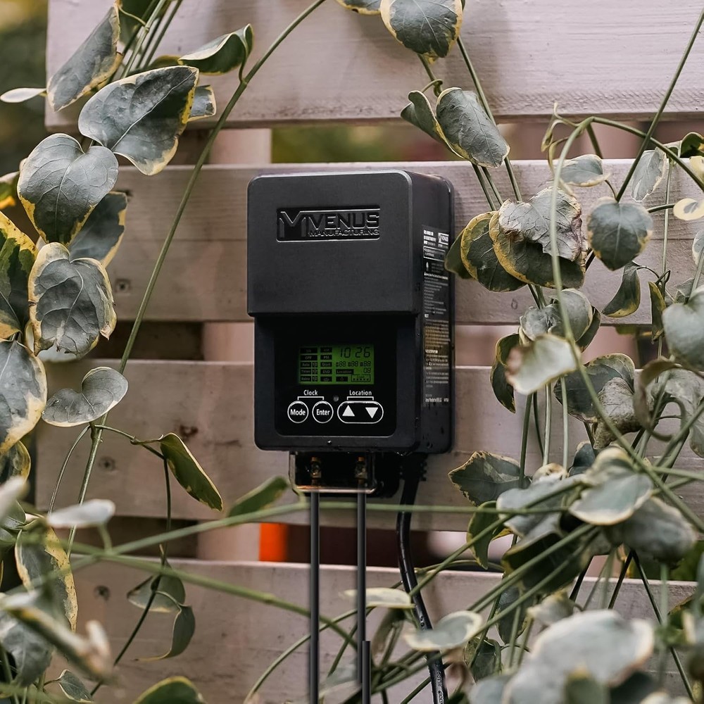 Multi-Functional 120W Landscape Lighting Transformer with Built-In Photo Sensor
