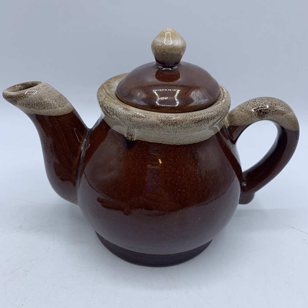 Ceramic Teapot - Brown Pottery - Made in Taiwan - Nice piece!