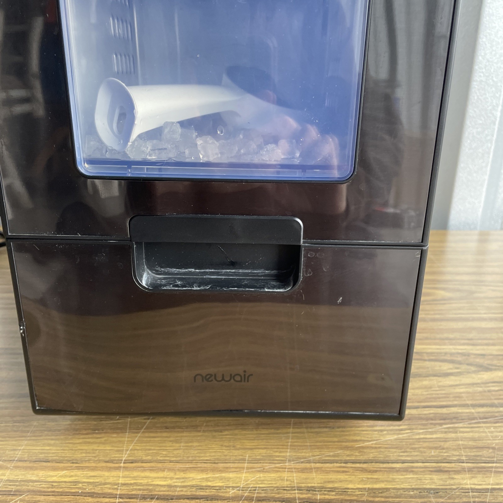 Newair 44lb Countertop Nugget Ice Maker NIM044BS00 Black