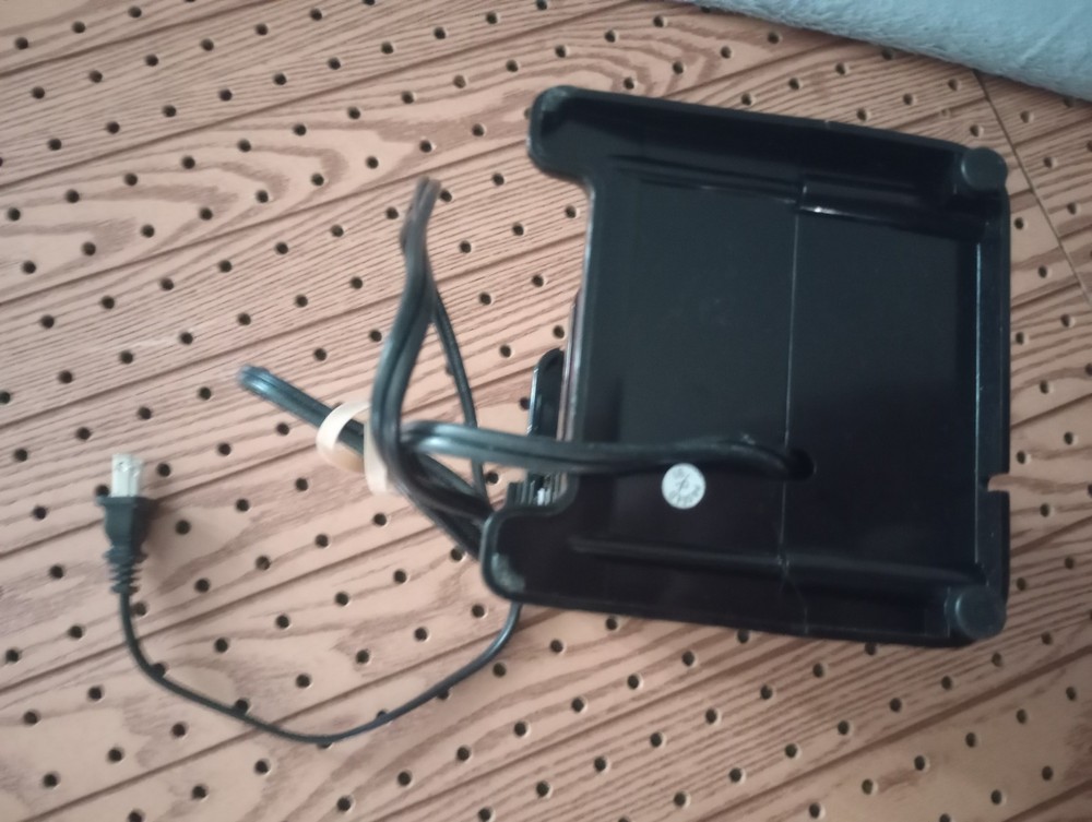 Oster Adjustable Height Can Opener Knife Sharpener Model# 3131 Black
