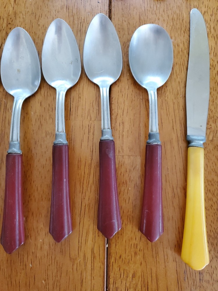 Vintage Bakelite Butterscotch Silverware Flatware Cutlery Mixed Lot 28