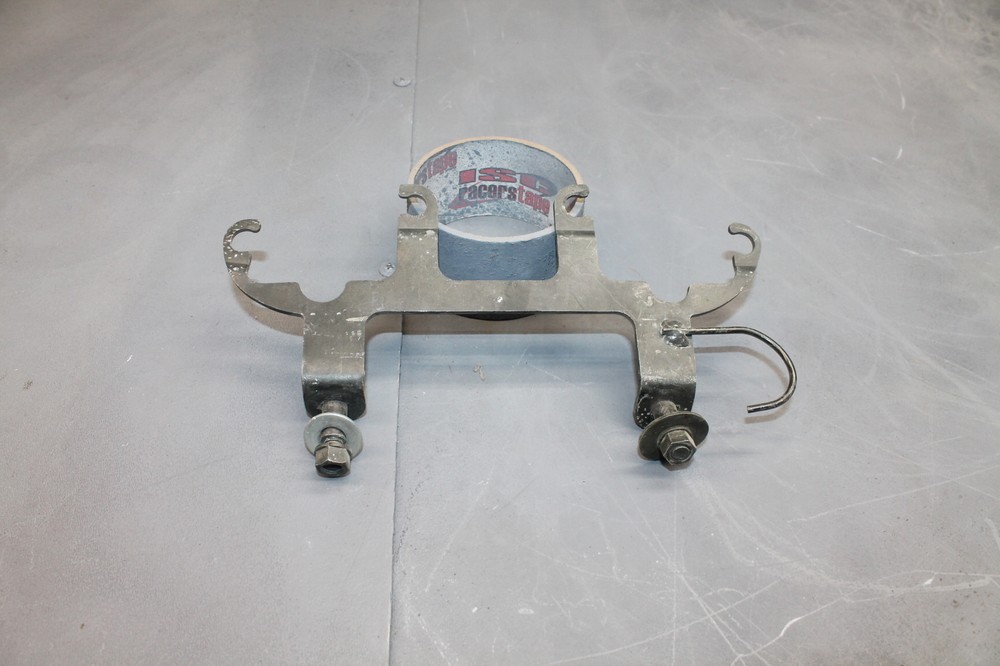 1983 SUZUKI TEMPTER 650 GAUGES STAY BRACKET #3