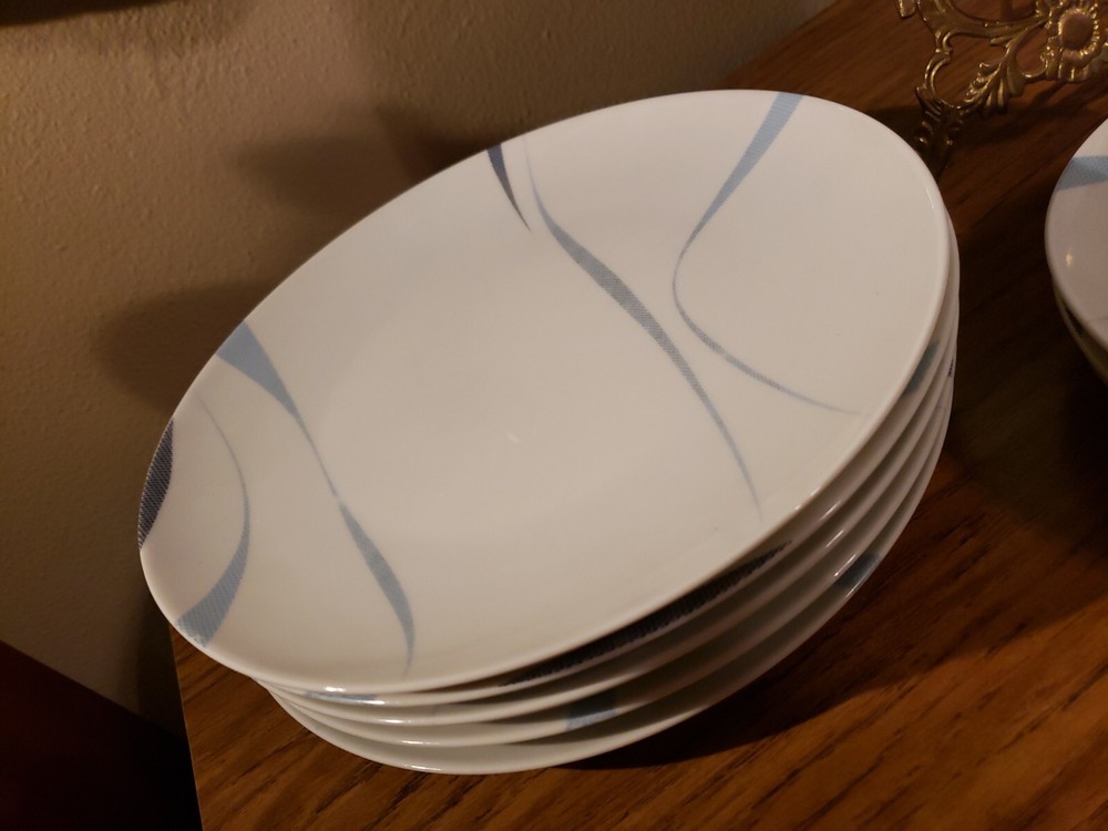 THOMAS FINE CHINA GERMANY 9 PC. DINNERWARE SET