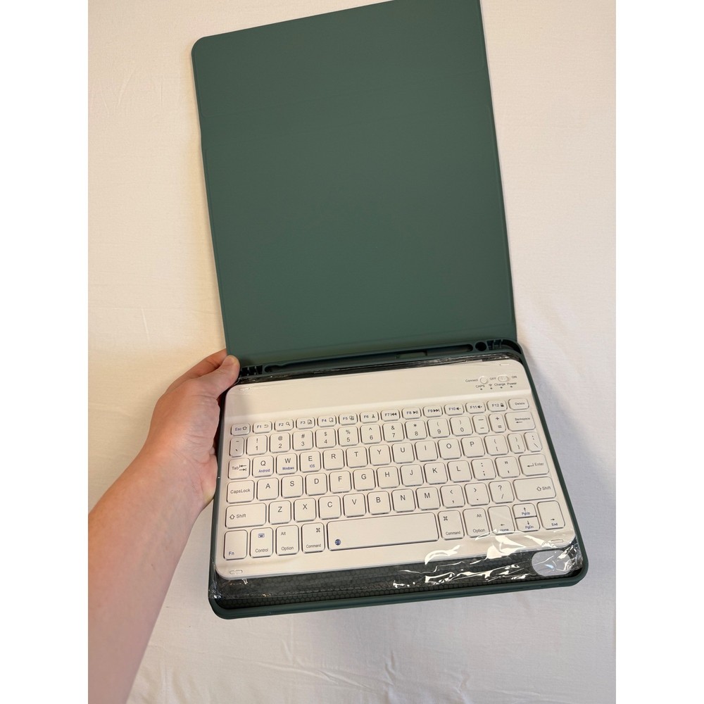 iPad 9th gen Wireless Bluetooth Keyboard Case for iPad Green Folio Protective
