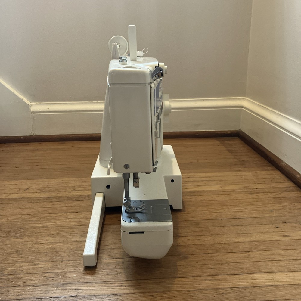 Tailor Professional Sewing Machine 935FA 834 and Pedal