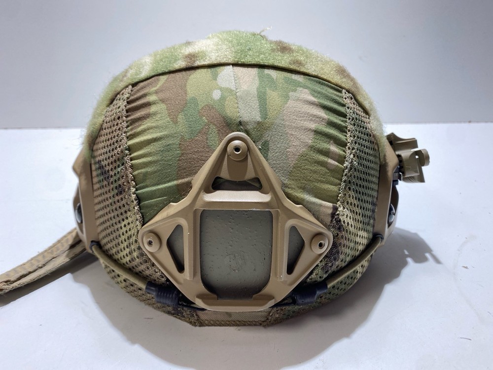 BALLISTIC COMBAT HELMET (P32008810)