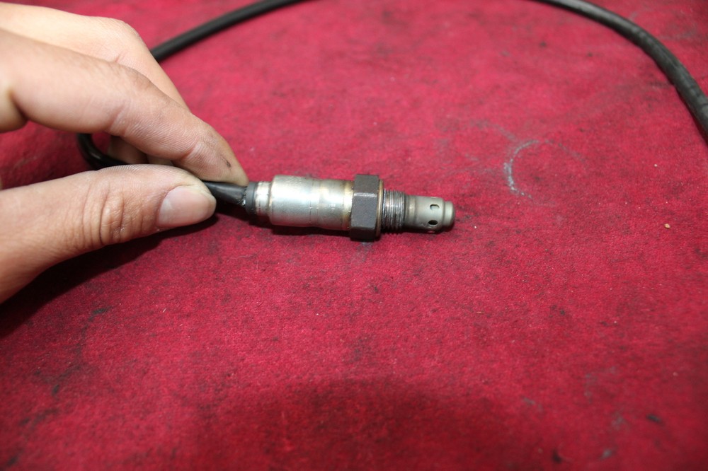 21 SUZUKI GSXS750 OXYGEN O2 EXHAUST GAS LAMBDA SENSOR