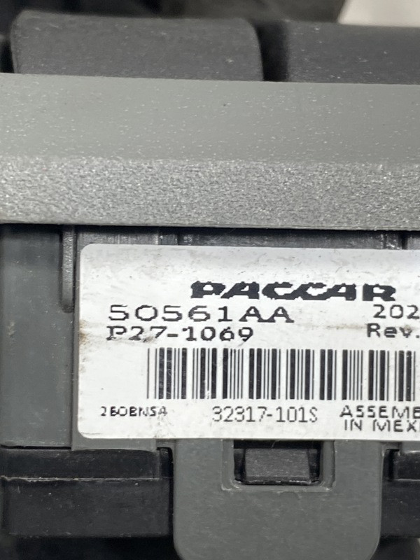 Kenworth Power Window Switch P271069 (745-10246)