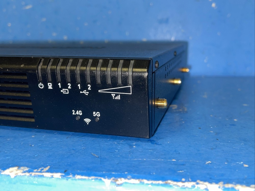 Cradlepoint S4A340A AER 2100 Cellular Wireless Router
