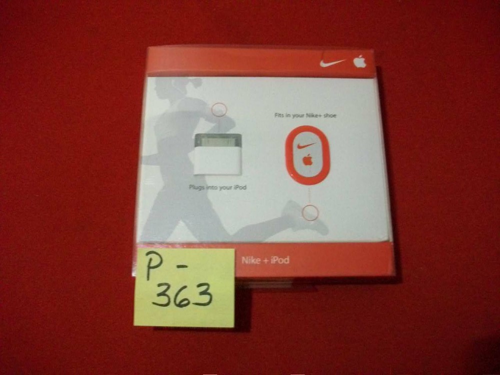 BRAND NEW NIKE & APPLE iPOD SPORT KIT # MA692LL/F NA0001-101 WIRELESS CONNECTION