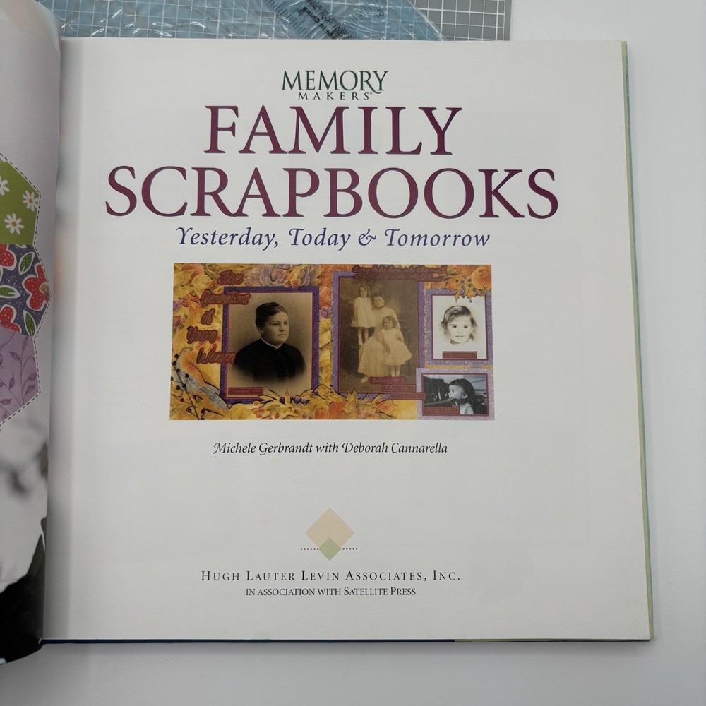 Memory Makers Family Scrapbook 2001 Includes Template Layout Booklet & Mat