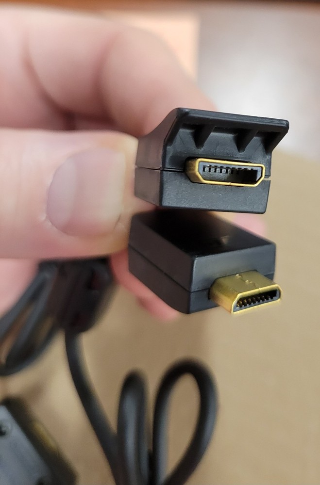 Gameboy Micro Multiplayer Adaptor Link Cable OXY-008 E4, Never Used!