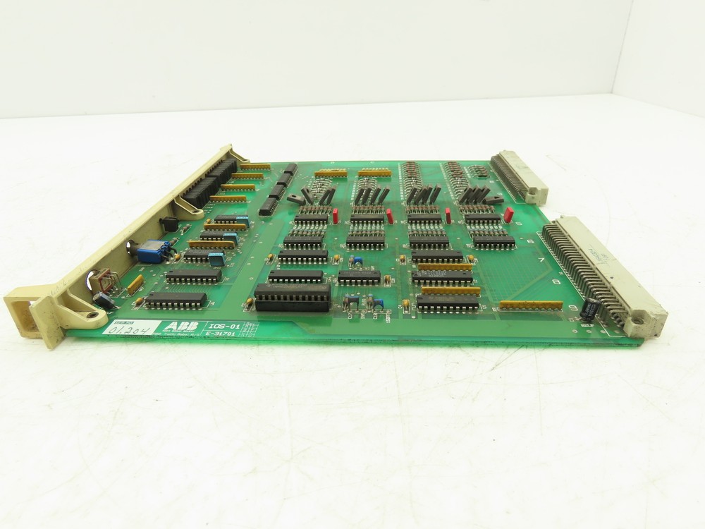 ABB Robotics E-31701 IOS-01 Input Output Board