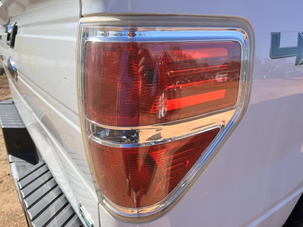 F150 2010 High Mounted Stop Light 104752687