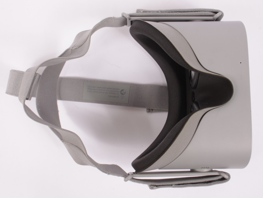 Meta Oculus Go 64GB Standalone Virtual Reality Headset with Remote - Gray