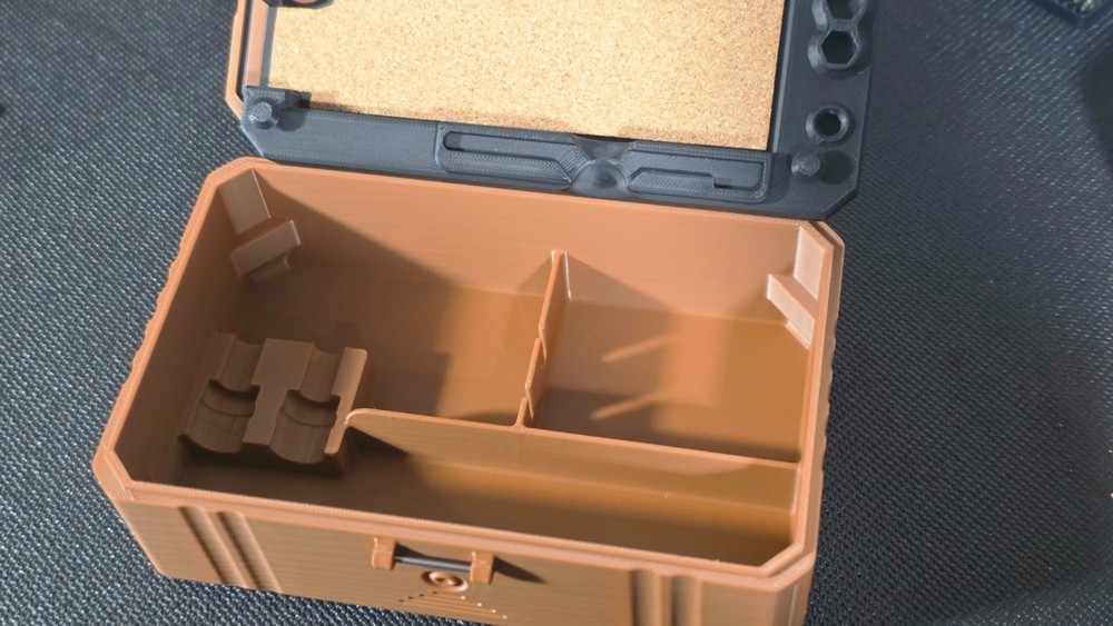 Custom NanoVNA-H4 Protective Case – 3D Printed Portable Storage Box