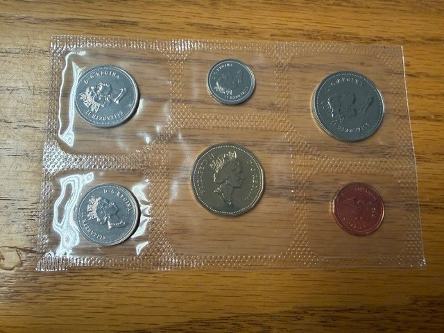 1992 UNCIRCULATED Canadian proof like coin set