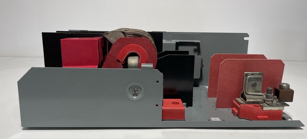 Square D 31055-344-50 Fusible 400A Disconnect Switch without handle, 3P