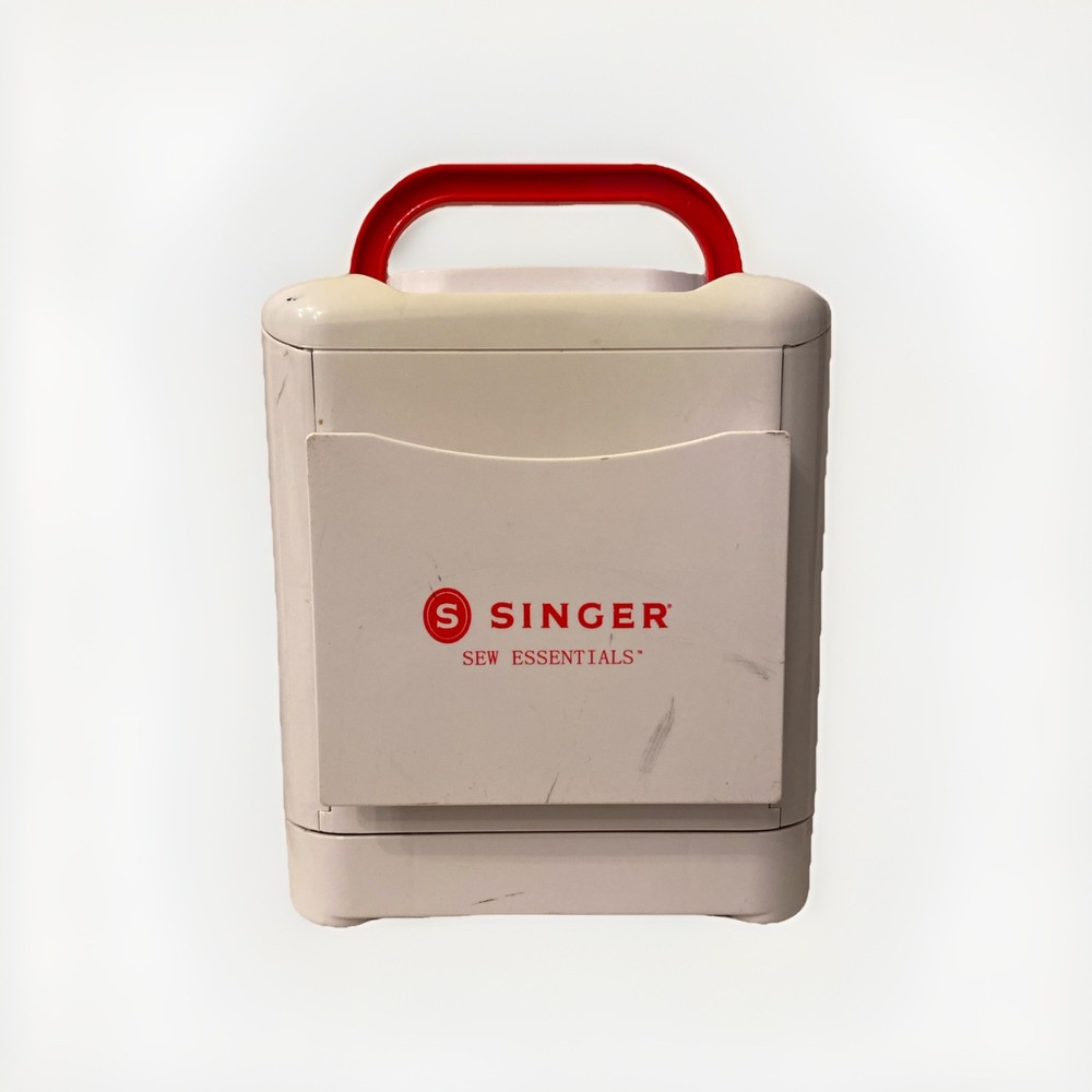 Singer Sew Essentials sewing kit Portable storage case