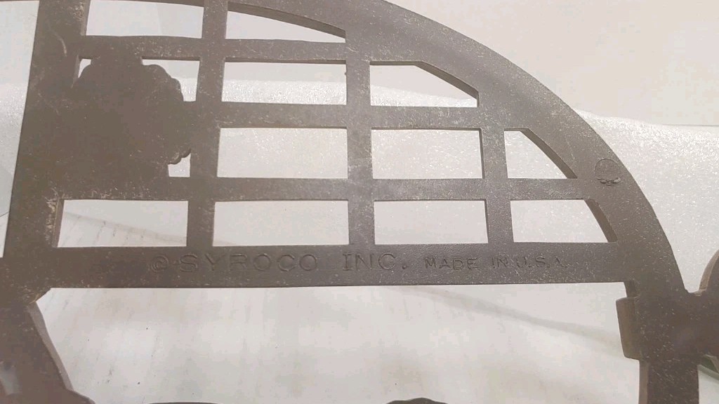 Vintage Syroco Pair Of Colonial Couple Wall Plaque Decor 1970s