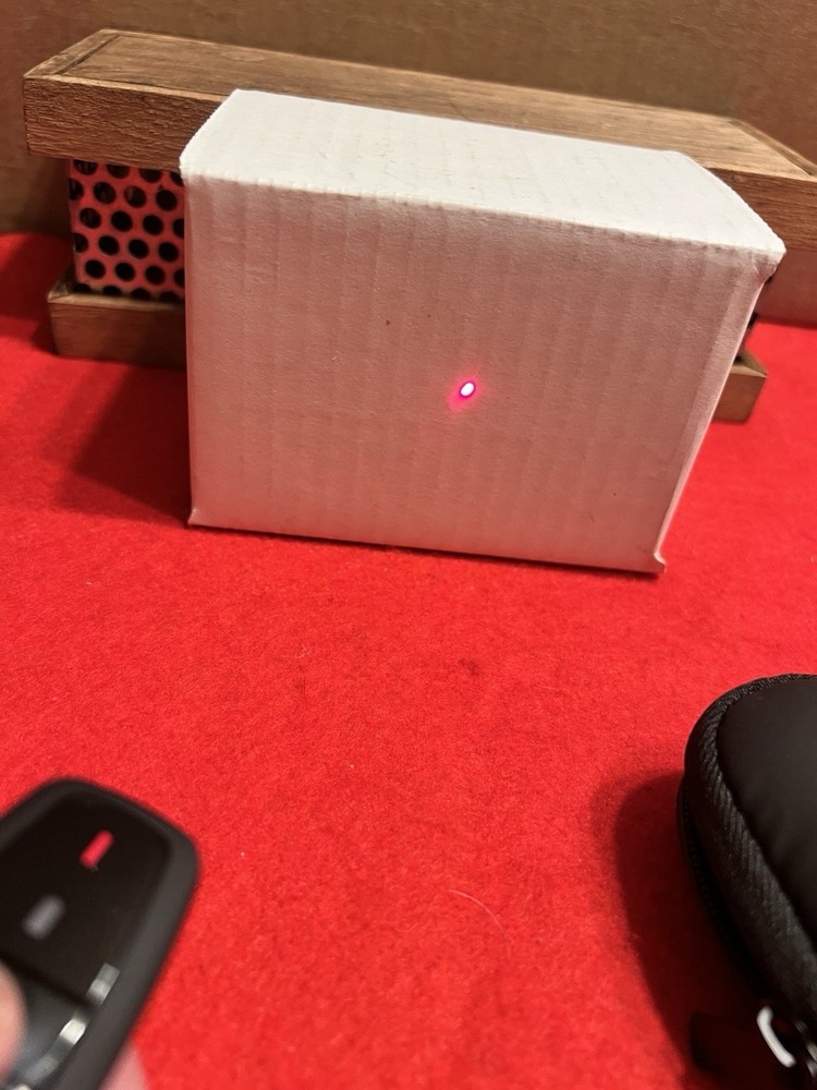 Logitech R400 Wireless Presenter with A Laser Pointer.