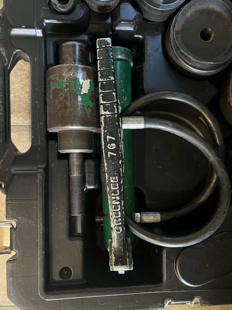 Greenlee Hydraulic Knockout Set 1/2-4 Inch