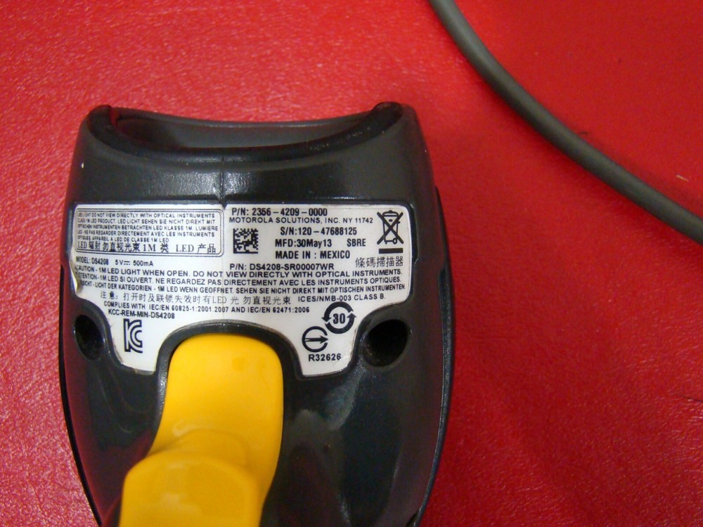 Motorola DS4208-SR00007WR Handheld USB Barcode Scanner with USB Cable