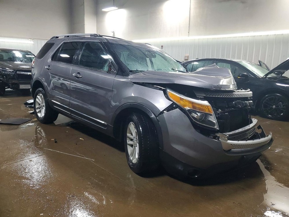 Camera/Projector Camera Tailgate Mounted Fits 13-15 EXPLORER 889769