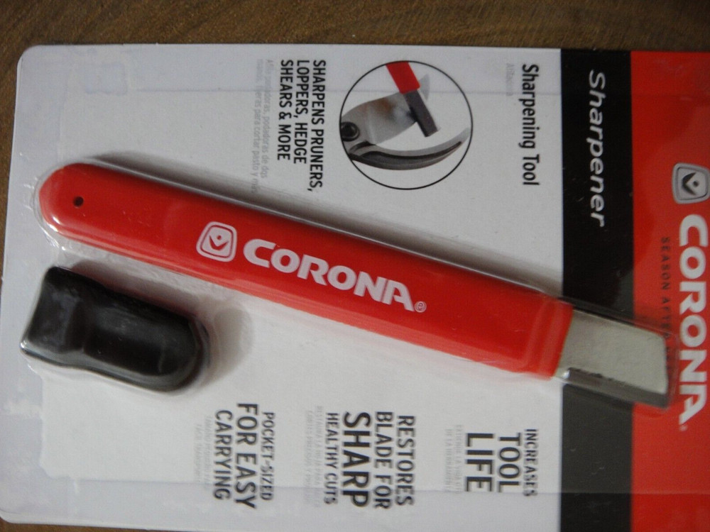 Corona AC 8300 Garden Tool Blade Sharpener 1-Pack Red