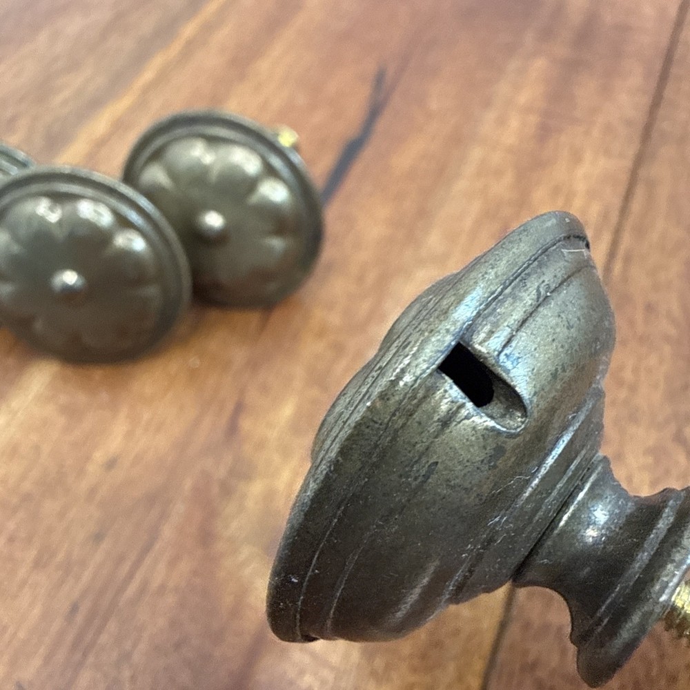 Decorative Shabby Brass Flower 1.5 Round Drawer Cabinet Knobs Pulls Lot 4