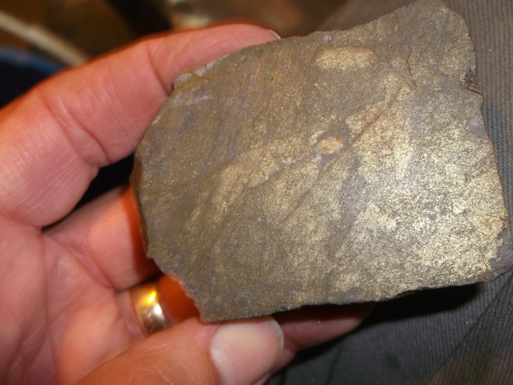Gold, silver, copper, 228 grams samples ,ore high grade .