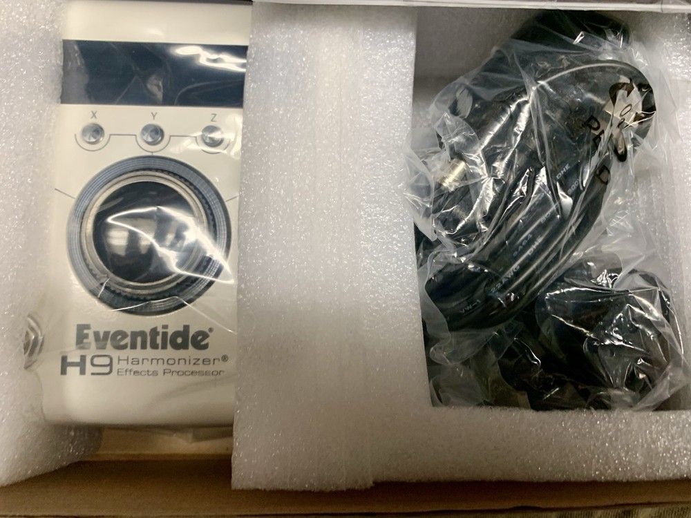 Eventide H9 Multi-Effects Guitar Effect Pedal - White