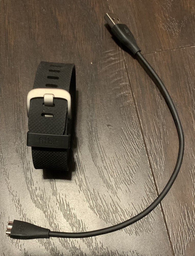 FITBIT 405 Black Activity Tracker Size Small X 2 Only 1 Charger