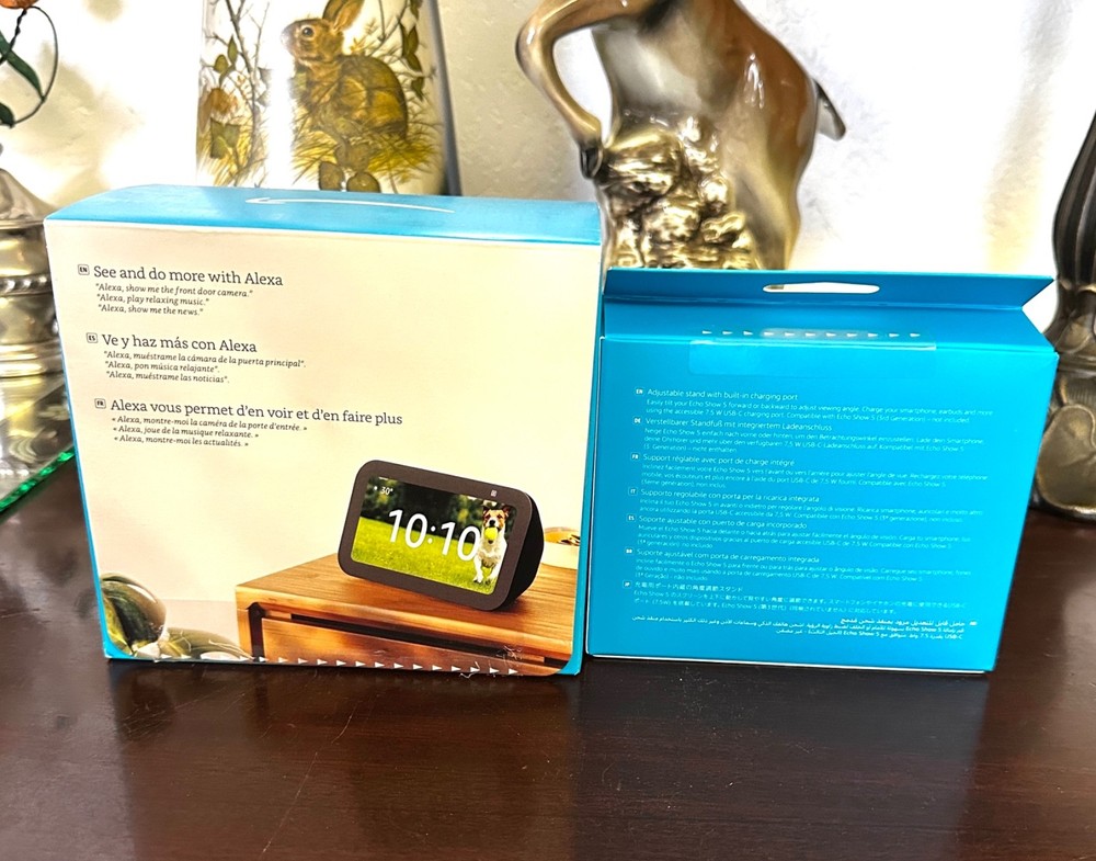 NEW SEALED Amazon Echo Show 5 (3rd Gen) Charcoal with Adjustable Stand