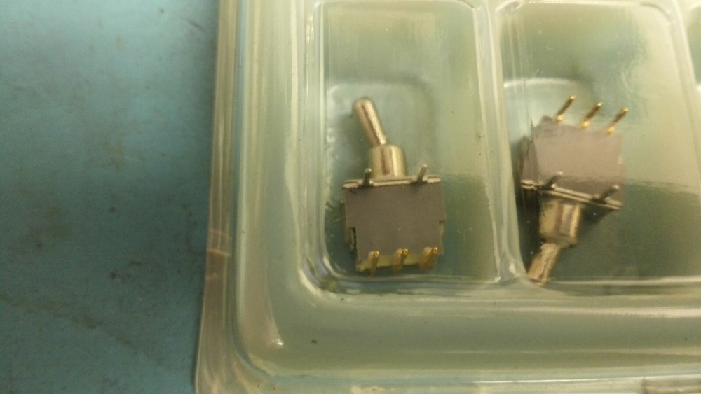 ( 2 PCS ) AT1D-6M3 MICRO TOGGLE SWITCH BY FUJISOKU NEW
