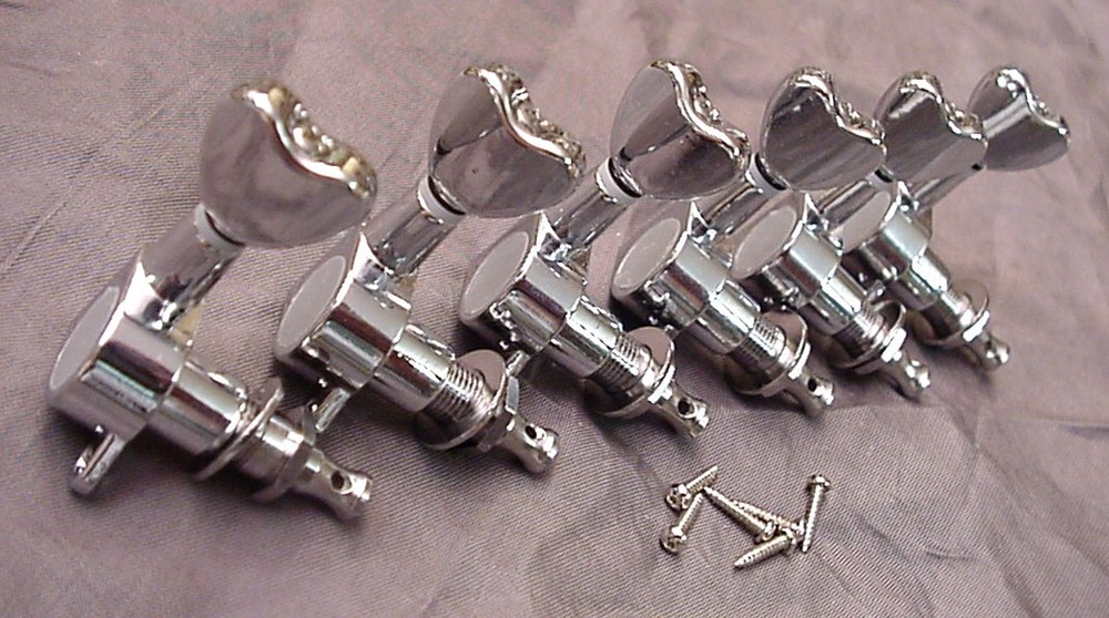 CHROME DIECAST GUITAR MACHINEHEADS 1 side TUNERS